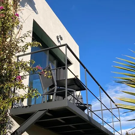 Le Cube Apartment